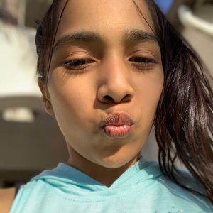 Meet your Posher, Lorena